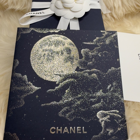 NEW Chanel Moon Paper Weight And Moon Autumn Festival Card RARE - Picture 7 of 9